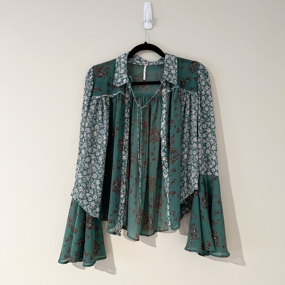 NWT FREE PEOPLE Green Floral Print Blouse Small - Picture 3 of 5